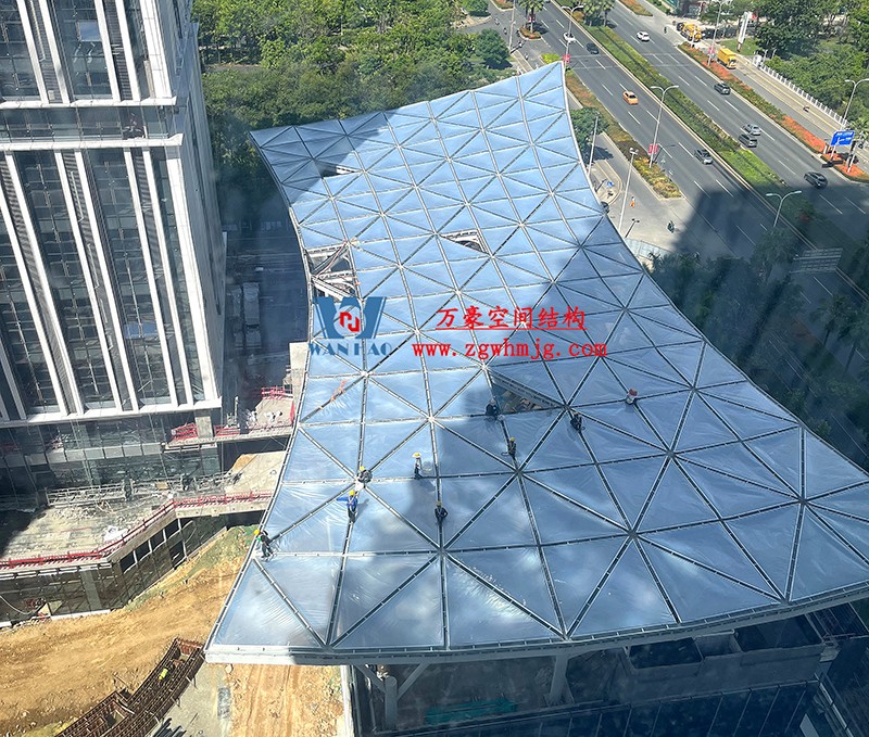 縱使烈日炎炎，腳步從未止歇！海南這個ETFE氣枕膜項目施工進度有最新消息