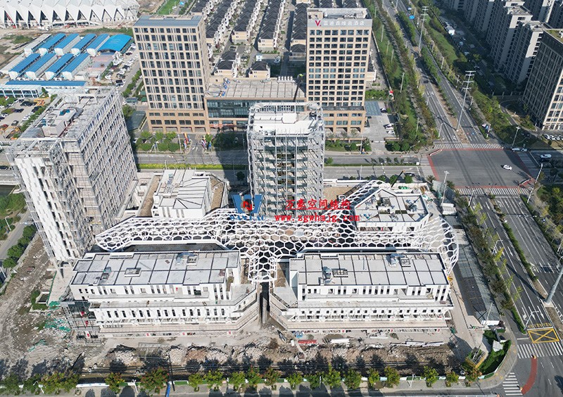 建筑藝術中鋼結構的力學美感表達