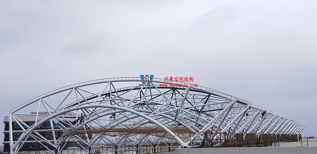 施工加速,這個(gè)PTFE膜結(jié)構(gòu)天幕即將完工! 施工加速,這個(gè)PTFE膜結(jié)構(gòu)天幕即將完工!
