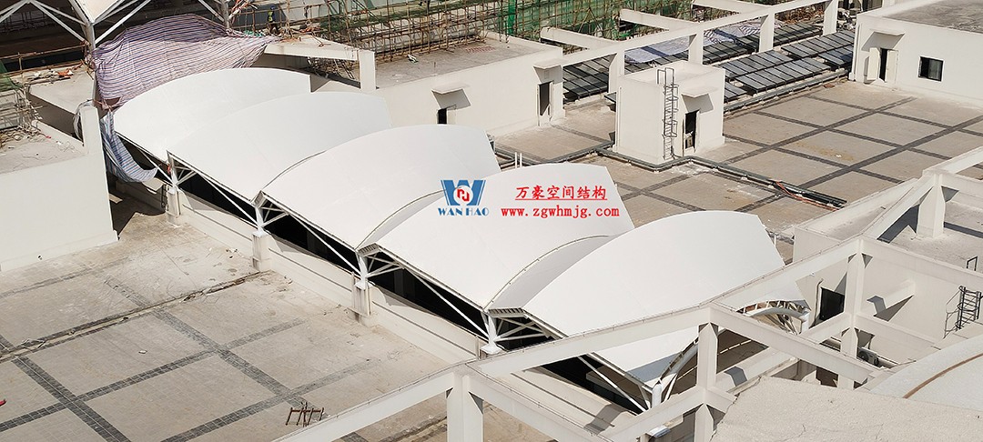 施工加速,這個(gè)PTFE膜結(jié)構(gòu)天幕即將完工! 施工加速,這個(gè)PTFE膜結(jié)構(gòu)天幕即將完工!
