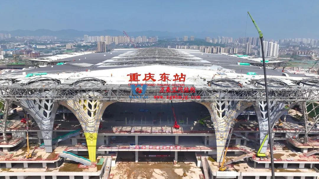 提檔提速，ETFE氣枕膜結(jié)構(gòu)天窗正在火熱施工安裝中