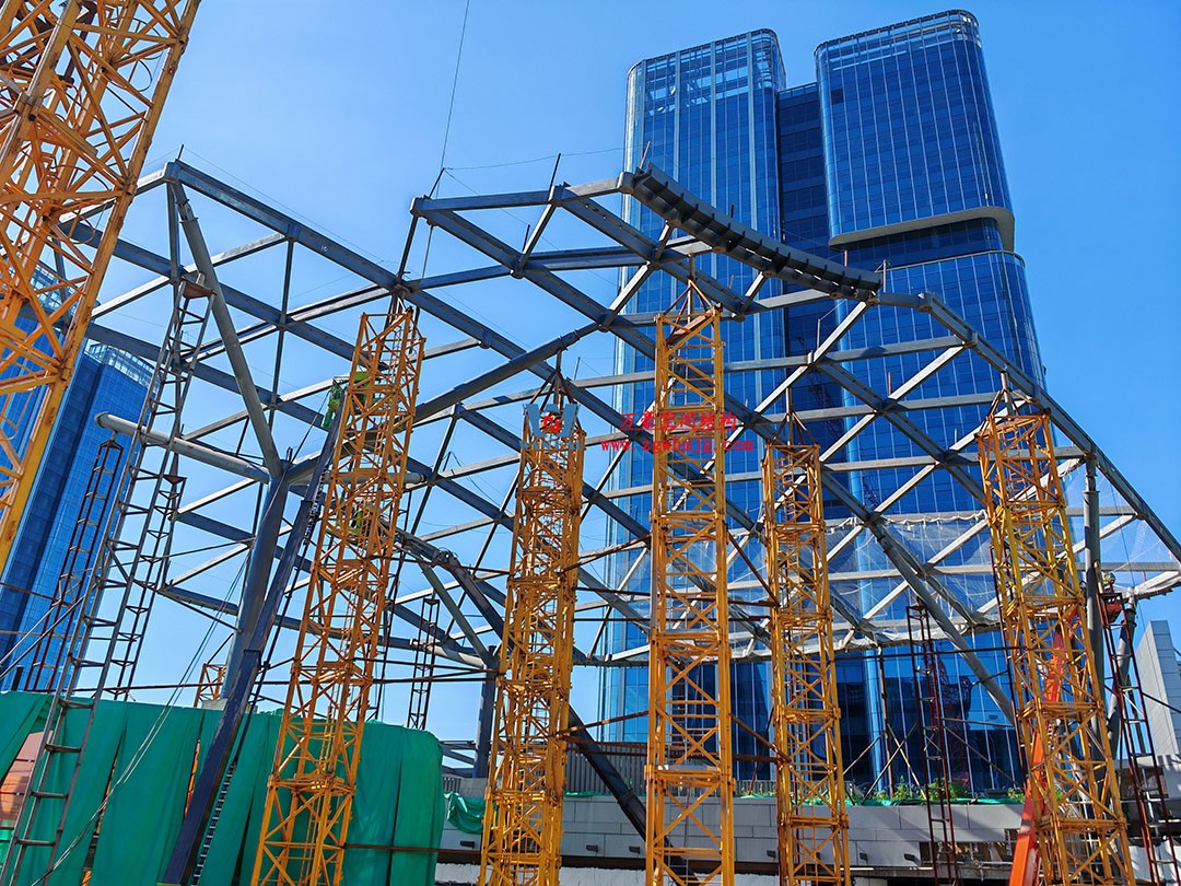 攻堅克難,全速推進|這個ETFE商業天幕迎來新進展 攻堅克難,全速推進|這個ETFE商業天幕迎來新進展