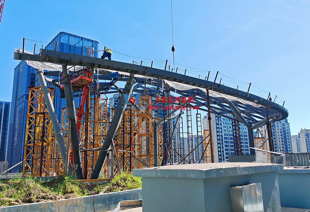 攻堅克難,全速推進|這個ETFE商業天幕迎來新進展 攻堅克難,全速推進|這個ETFE商業天幕迎來新進展