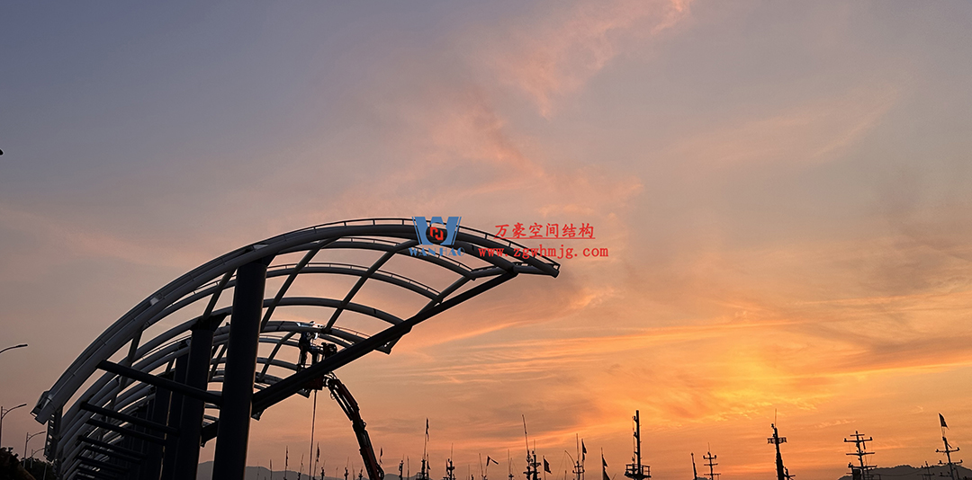 全面加速建設，創建優質精品工程