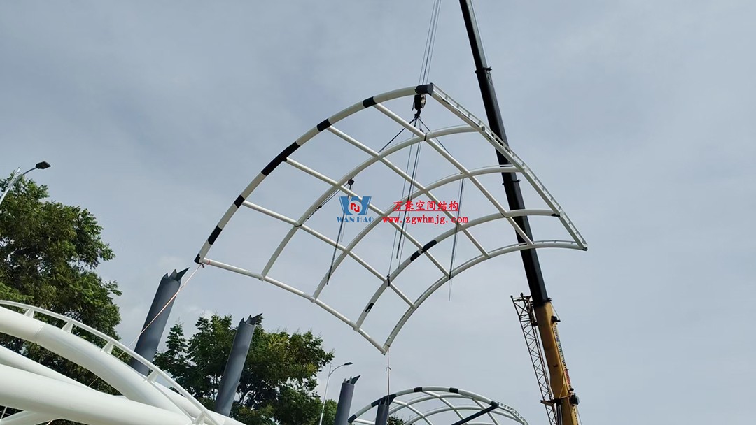 全面加速建設，創建優質精品工程