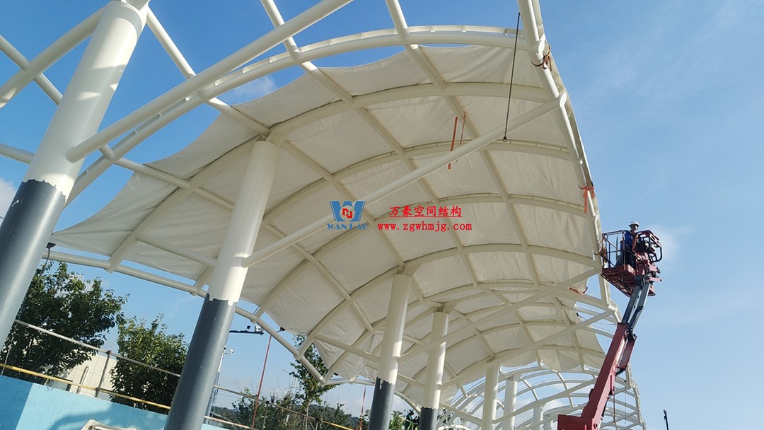 全面加速建設，創建優質精品工程