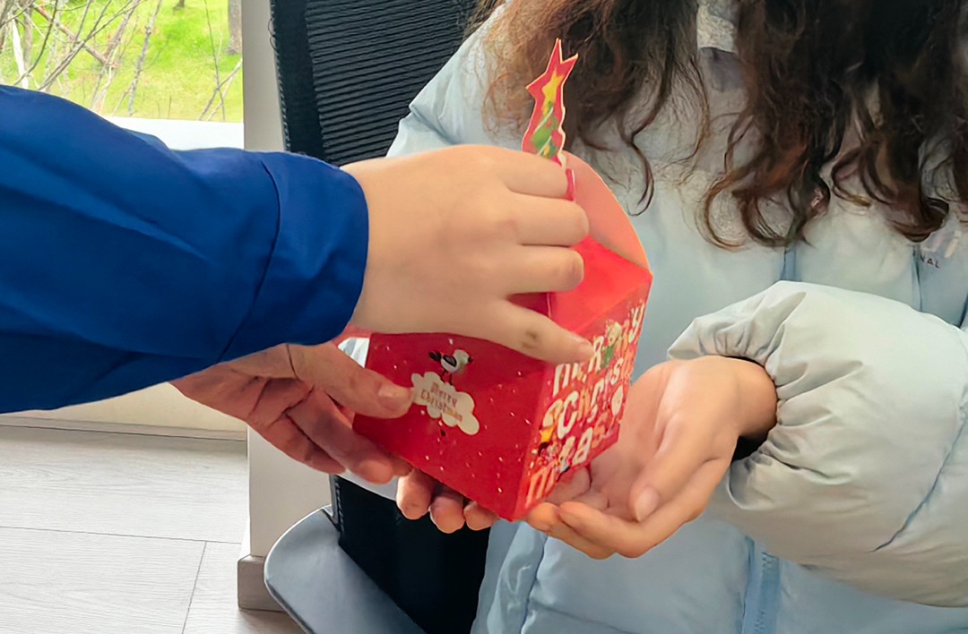 關(guān)愛員工,愛在萬豪|暖心平安夜,傳遞“蘋”安幸福 關(guān)愛員工,愛在萬豪|暖心平安夜,傳遞“蘋”安幸福