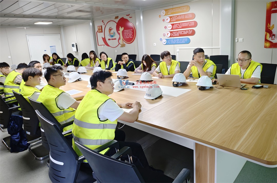 標(biāo)桿引領(lǐng),智啟未來(lái)——萬(wàn)豪集團(tuán)營(yíng)銷、設(shè)計(jì)與技術(shù)骨干共赴無(wú)錫奧體中心,現(xiàn)場(chǎng)觀摩學(xué)習(xí)解鎖“創(chuàng)新密碼” 標(biāo)桿引領(lǐng),智啟未來(lái)——萬(wàn)豪集團(tuán)營(yíng)銷、設(shè)計(jì)與技術(shù)骨干共赴無(wú)錫奧體中心,現(xiàn)場(chǎng)觀摩學(xué)習(xí)解鎖“創(chuàng)新密碼”