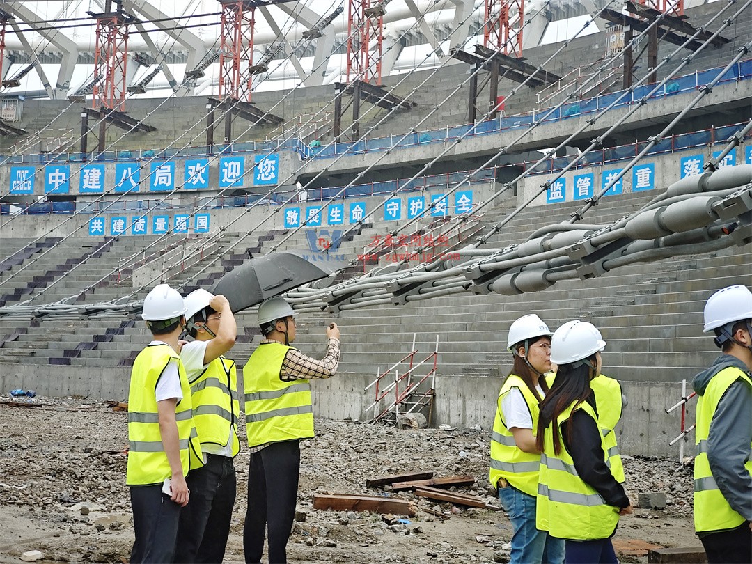 標(biāo)桿引領(lǐng),智啟未來(lái)——萬(wàn)豪集團(tuán)營(yíng)銷、設(shè)計(jì)與技術(shù)骨干共赴無(wú)錫奧體中心,現(xiàn)場(chǎng)觀摩學(xué)習(xí)解鎖“創(chuàng)新密碼” 標(biāo)桿引領(lǐng),智啟未來(lái)——萬(wàn)豪集團(tuán)營(yíng)銷、設(shè)計(jì)與技術(shù)骨干共赴無(wú)錫奧體中心,現(xiàn)場(chǎng)觀摩學(xué)習(xí)解鎖“創(chuàng)新密碼”